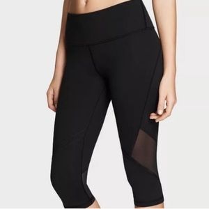Victoria secrets black crop mesh panel legging